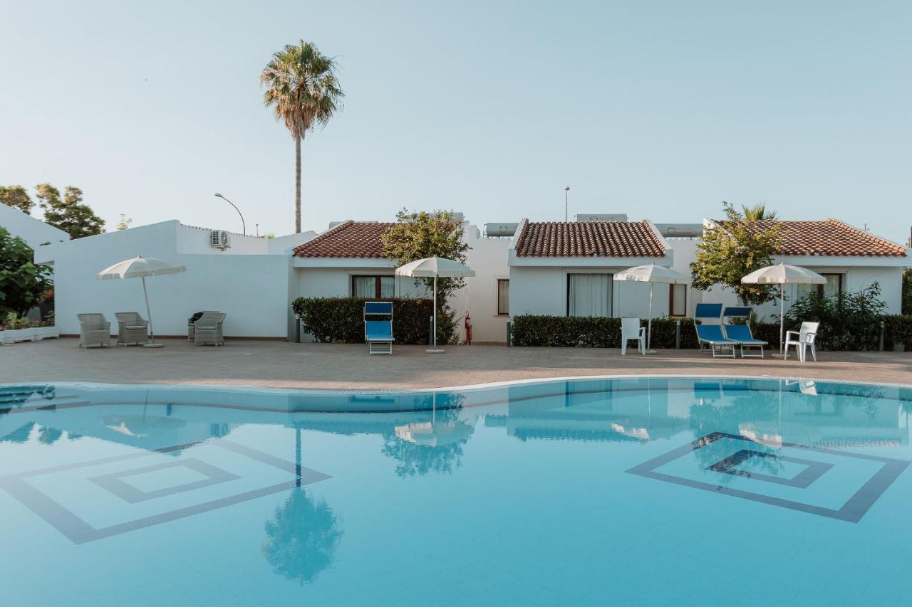 Resort Fior Di Sardegna Posada  Εξωτερικό φωτογραφία