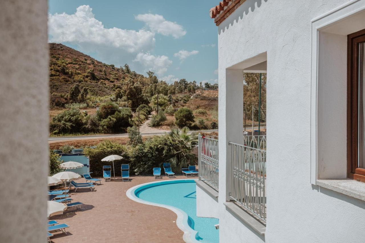 Resort Fior Di Sardegna Posada  Εξωτερικό φωτογραφία