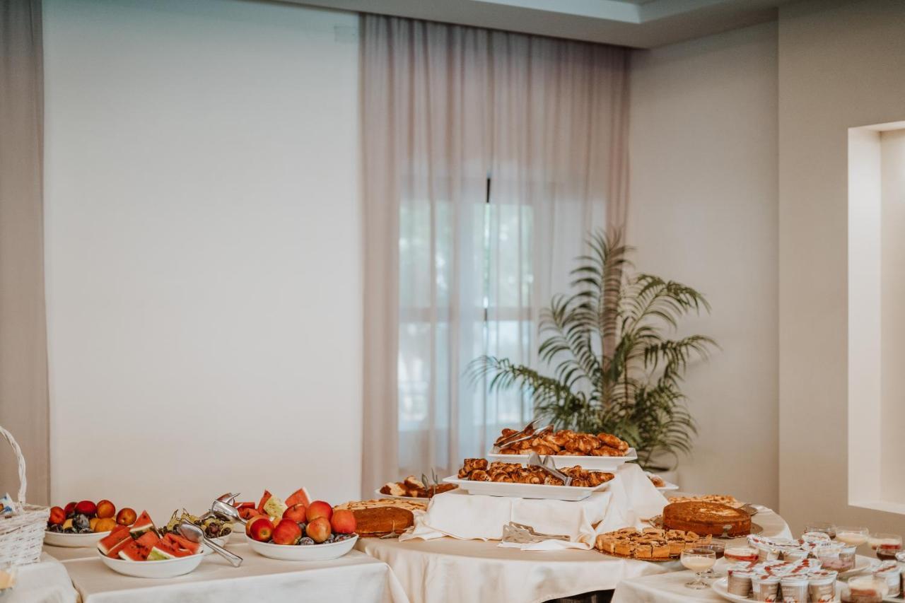 Resort Fior Di Sardegna Posada  Εξωτερικό φωτογραφία